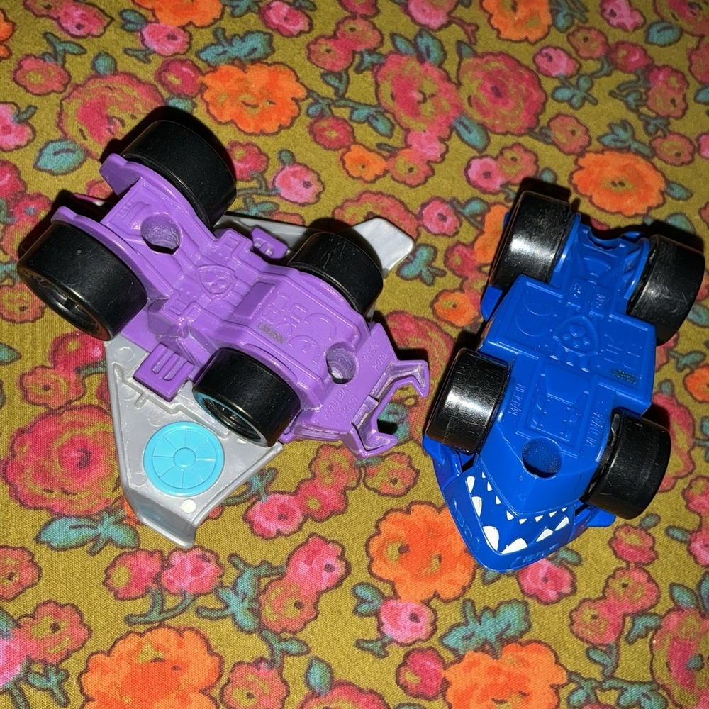 Paw Patrol Mighty Pups True Metal Diecast Cars Skye Chase - Picture 3 of 3